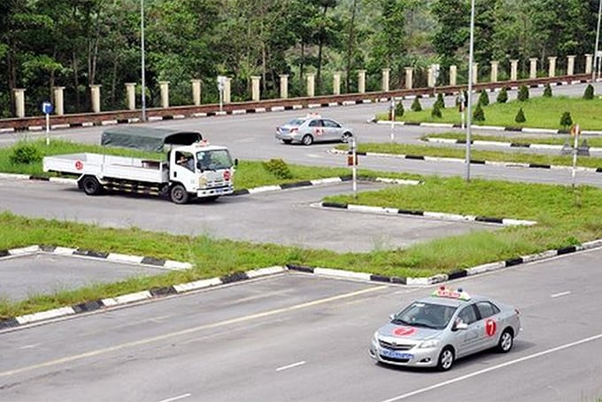 Cấu trúc đề thi giấy phép lái xe các hạng từ ngày 01/6/2024